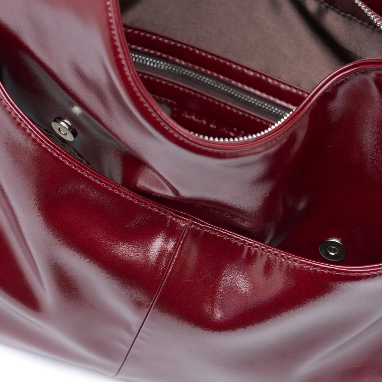 The Cavo Shoulder Bag