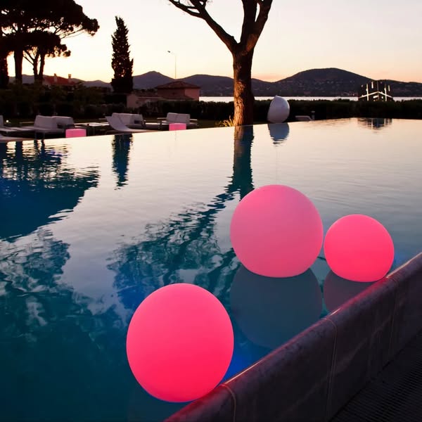 Cavaro GlowBall